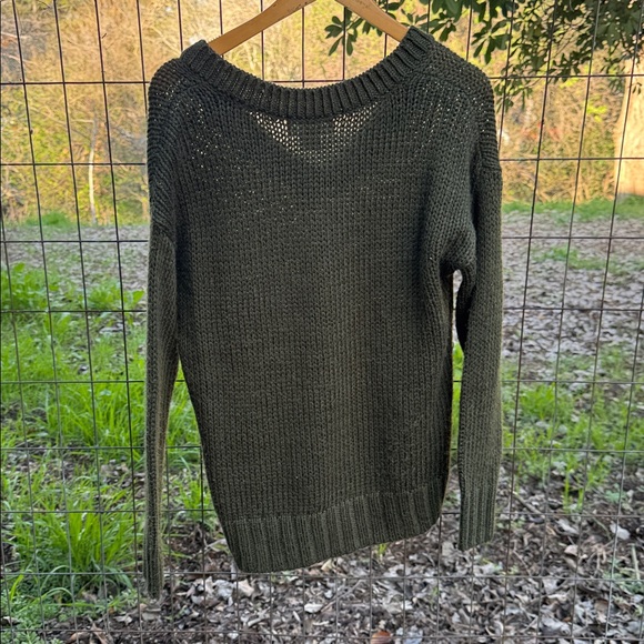 Victoria's Secret Dark Green V-Neck Sweater - Picture 4 of 5